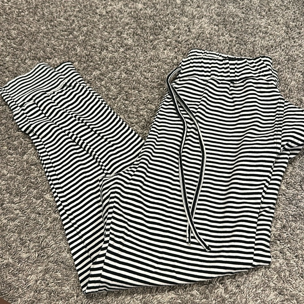 Boutique cotton joggers size L